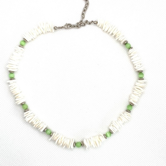 Shell Necklace Jewelry 15”-18” Shells Hawaiian 🌺 - Picture 2 of 4